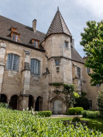 Beaune