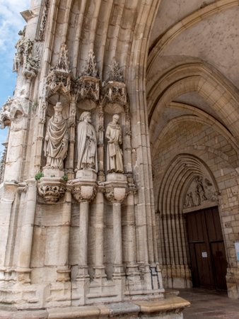 Auxonne